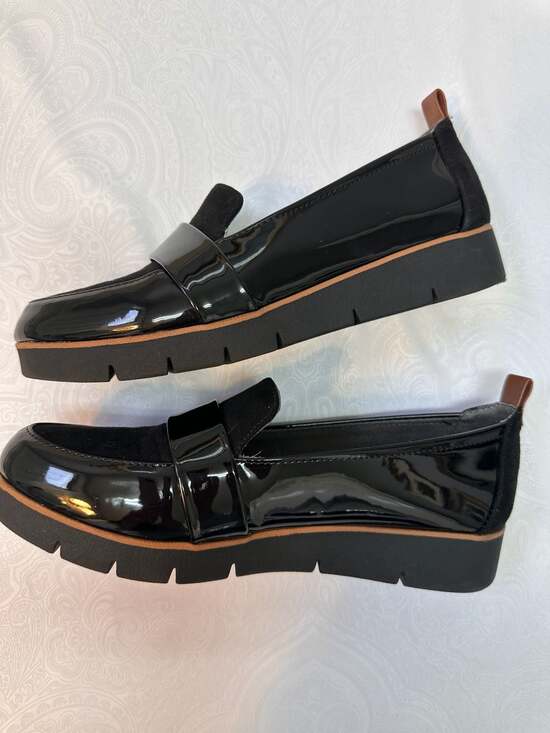 Dr. Scholl's - Picture 4 of 10